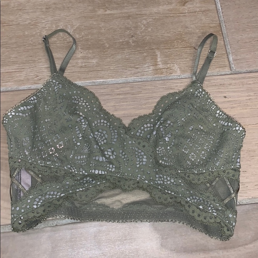 Victoria’s Secret bralette NEW